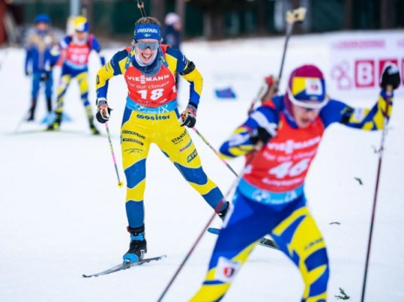 Украинские биатлонистки стали 10-ми в эстафете Кубка мира в Швеции