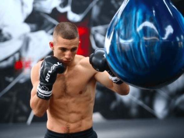 Бокс: непобедимый украинский боец получил соперника из Франции