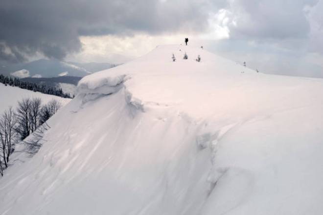 Предупреждение: 7 января в Карпатах удержится снеголавинная опасность 3-го уровня