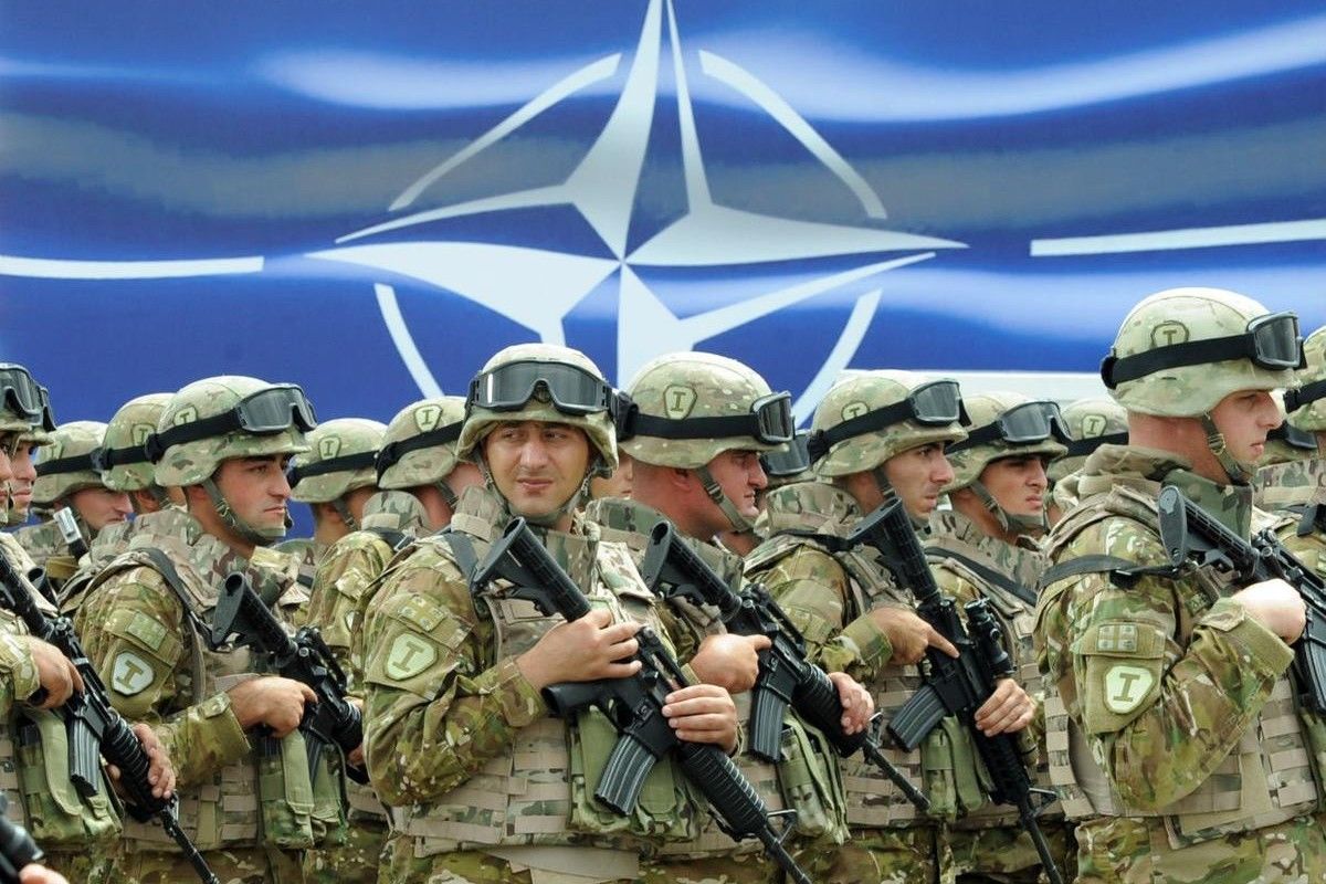 ​Латвия, Литва и Эстония попросили НАТО перебросить дополнительные войска