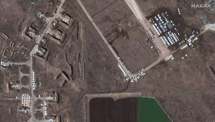 ​Россия продолжает наращивать военную силу в Крыму и Беларуси: опубликованы спутниковые снимки