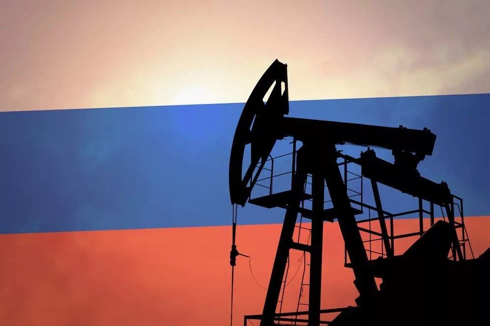 Хранилища нефти в России переполнены: девать добытую нефть некуда, экспорт обвалился – СМИ