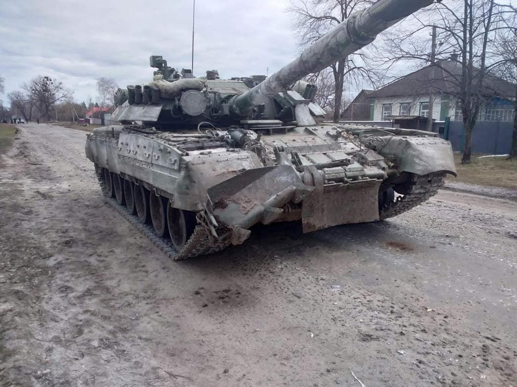 На Донбассе минус 100 оккупантов и большое количество военной техники РФ