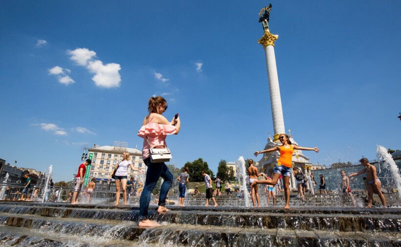 Погода в мае: синоптик рассказал, что ждет Украину в последний месяц весны