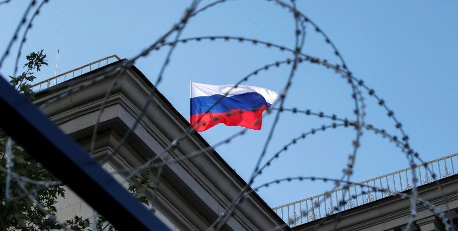 Россию "утопили" в санкциях: рынку акций не спастись