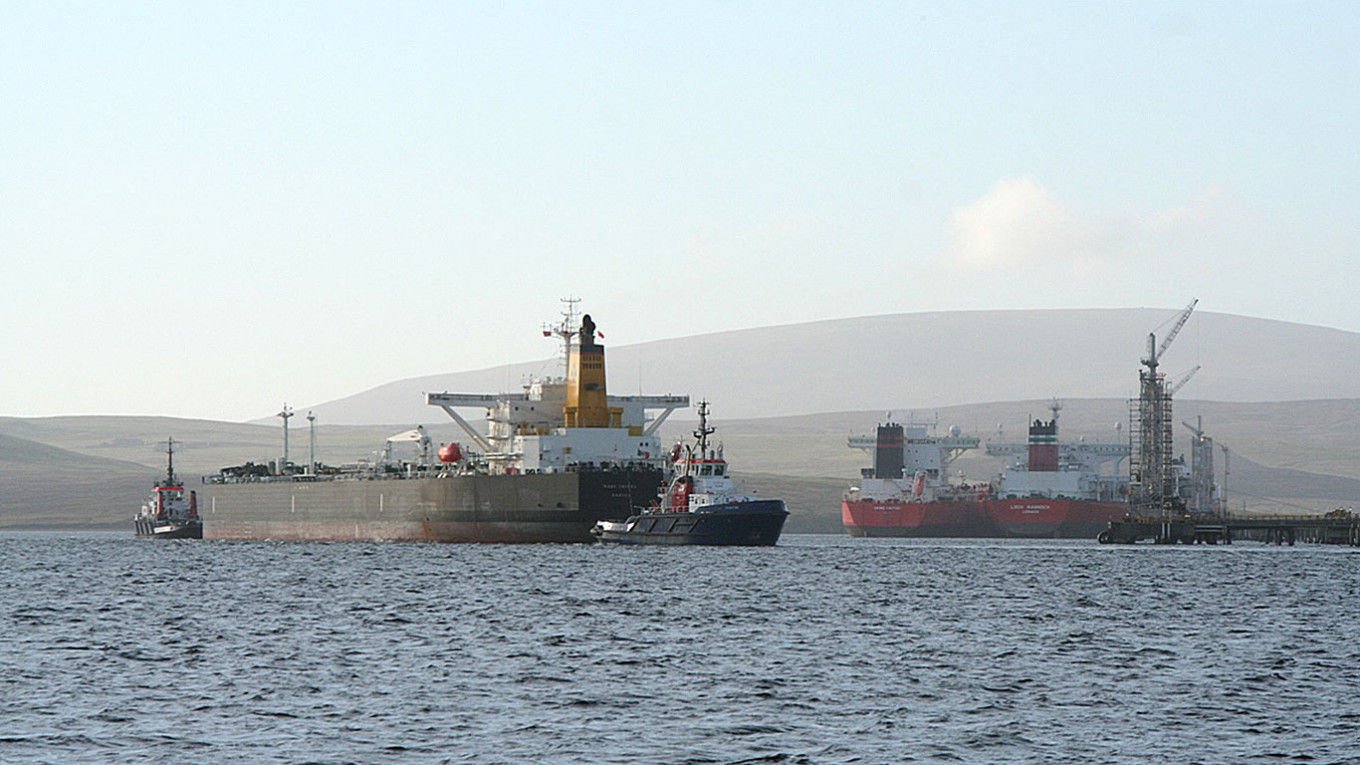 Санкции в действии: Россия распродает танкерный флот 