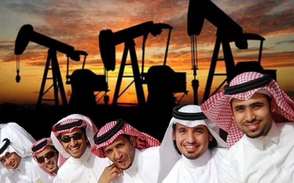Экспорт российской нефти в Китай и Индию рухнул: саудиты объявили РФ "ценовую войну"