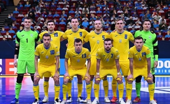 Спорт: на Кубке трех наций выступят украинские футзалисты