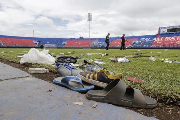 В Индонезии снесут футбольный стадион, где в давке погибли 133 человека