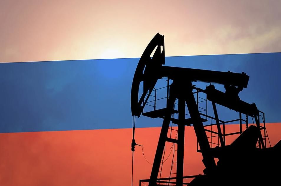 Цена российской нефти опять рухнула: доходы РФ обвалились и без введения ценового потолка