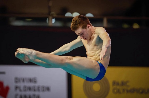 Украина завоевала третье "золото" на мировом первенстве по прыжкам в воду среди юниоров