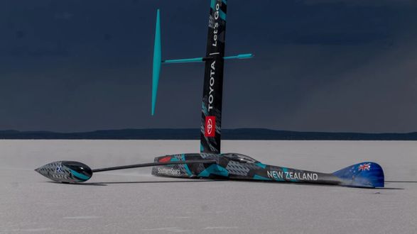 Команда Новой Зеландии установила рекорд наземной скорости на ветродвигателях