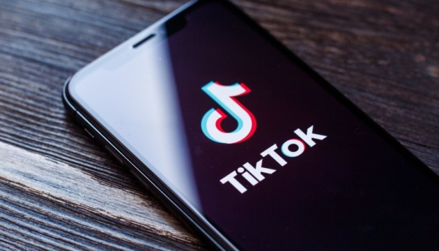 Сенат США одобрил запрет TikTok на телефонах чиновников