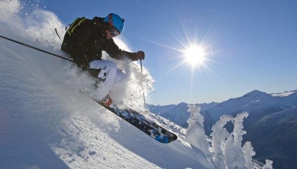 FIS продлила решение о недопуске к соревнованиям по лыжному спорту российских и белорусских спортсменов