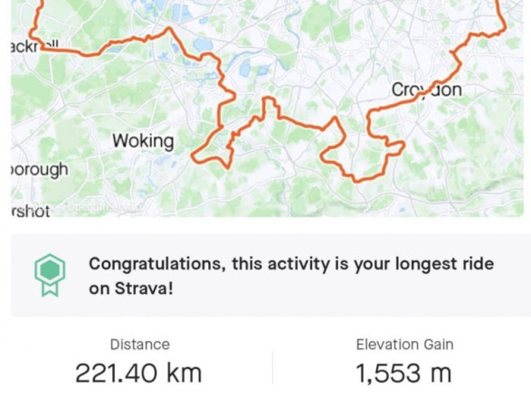 В Лондоне велосипедист преодолел маршрут в виде карты Украины