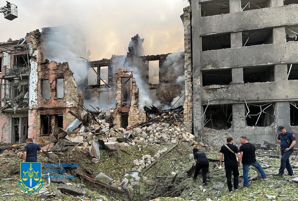 Россияне ночью атаковали Юг Украины ракетами и дронами: стали известны последствия прилетов