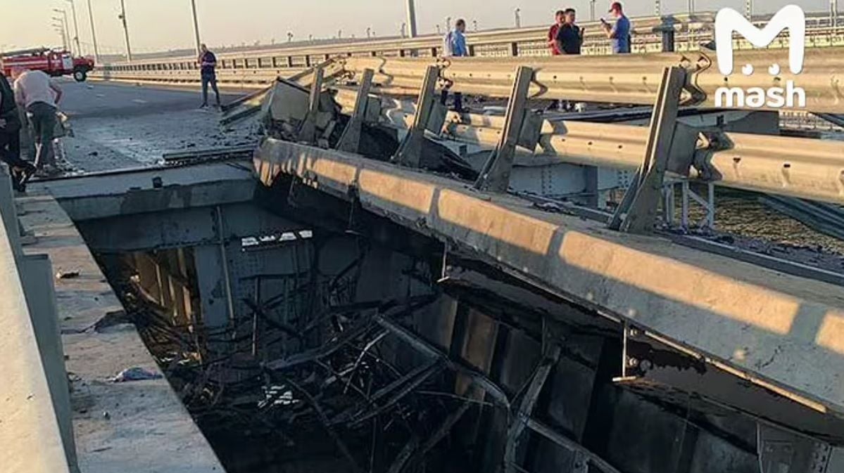 ​Фото указали на то, как именно на этот раз подорвали Крымский мост