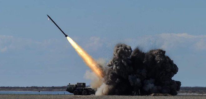 Украинская ракета впервые пролетела более 150 км вглубь РФ: появилось фото работы ВСУ