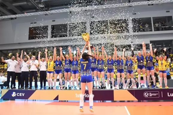 Женская сборная Украины победила в финале Золотой Евролиги по волейболу