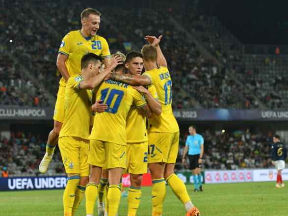 Молодежная сборная Украины по футболу выиграла у Франции со счетом 3:1