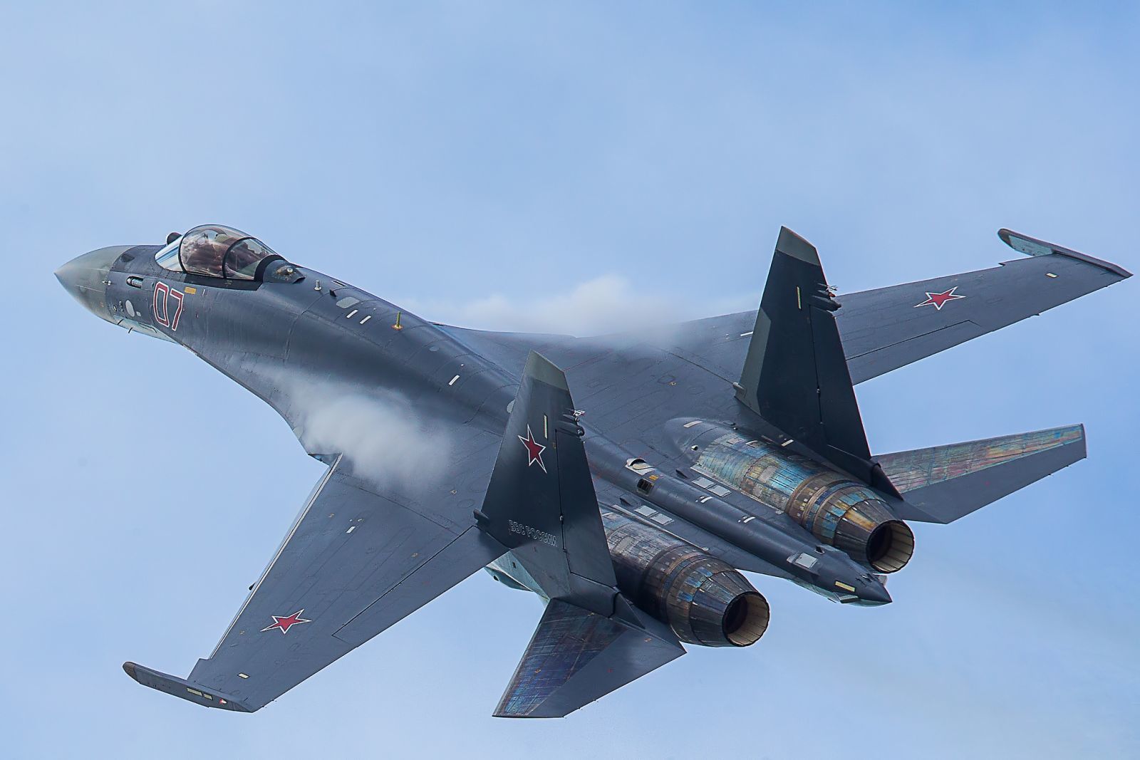 "Скоро останемся без авиации", - Z-паблики намекнули на уничтожение еще одного российского самолета своей ПВО