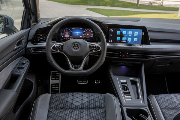 Теперь официально: анонсирован обновлённый Volkswagen Golf