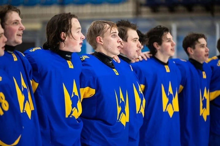 Молодежная сборная Украины по хоккею одержала две победы подряд на чемпионате мира