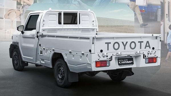 Дерзкий бюджетник: Toyota Hilux Champ в стиле Arctic Trucks