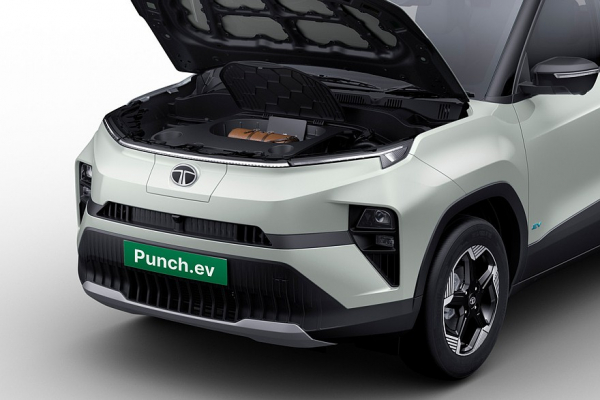 Tata Punch EV раскрыл рестайлинг паркетника с ДВС
