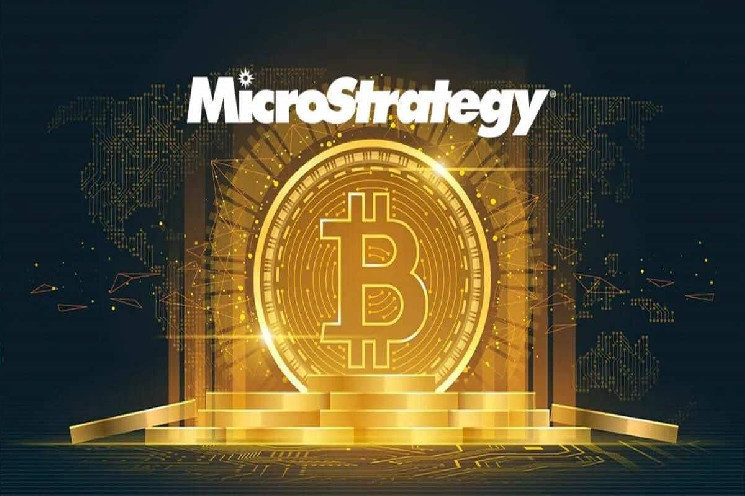 MicroStrategy Shares Plunge After Token Purchase Announcement