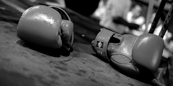 Бывший чемпион EBU по боксу скончался в больнице после припадка
