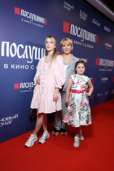 Где на этой неделе мы встретили Петросяна, Успенскую и Куценко с дочками: светский дайджест Woman.ru