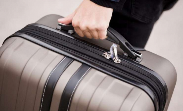 «Чем проще, тем прочнее»: 6 правил выбора идеального чемодана в отпуск