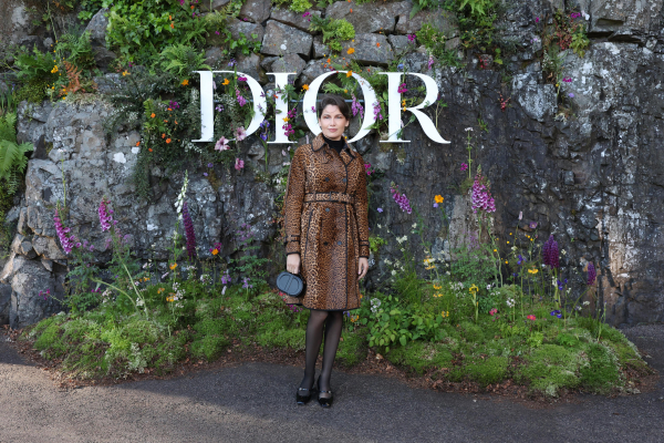 Светский дебют дочери Клаудии Шиффер, шик Лоуренс, Пайк и Касты на шоу Dior