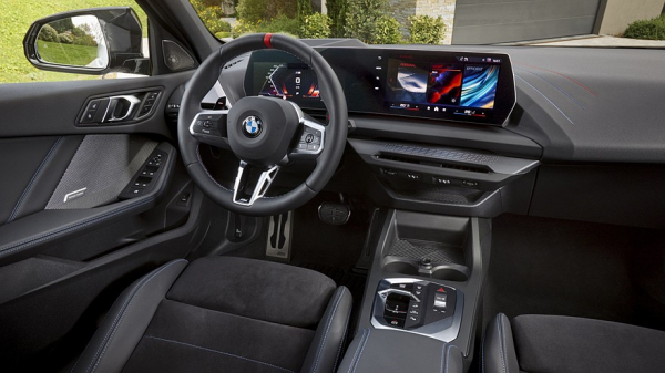 У BMW 1 series будет полностью электрическая версия с приставкой i