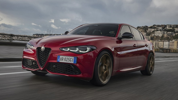 Alfa Romeo подготовила спецверсии Tonale, Stelvio и Giulia