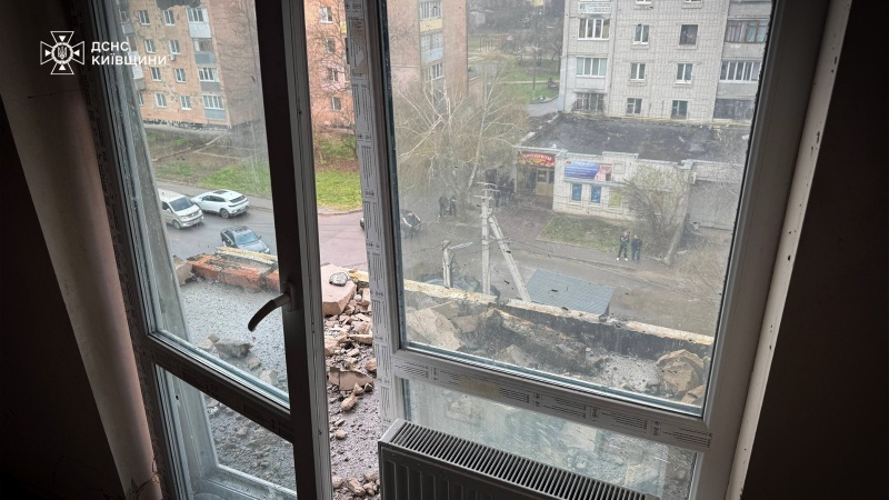 Прилет в Обухове, уничтоженная ветклиника, люди под завалами: какие последствия атаки РФ