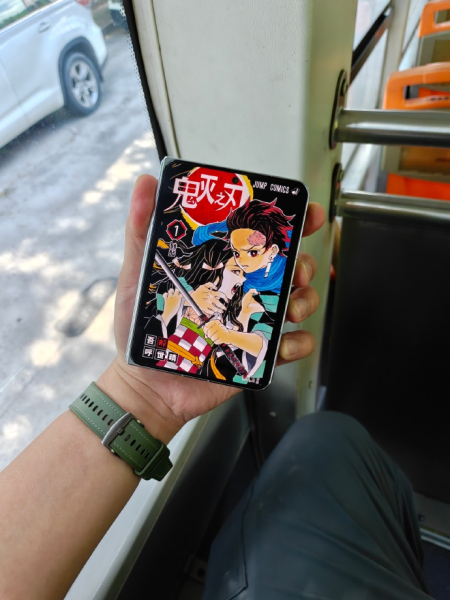 200 Мп камера и новый формат экрана: Xiaomi готовит конкурента iPhone Fold и Galaxy Z Fold 8