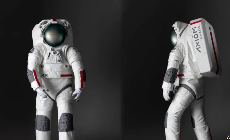 NASA и Prada создали скафандр для Artemis III: как астронавтов защищают от разрушения в космосе