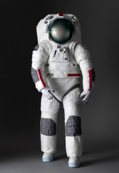 NASA и Prada создали скафандр для Artemis III: как астронавтов защищают от разрушения в космосе