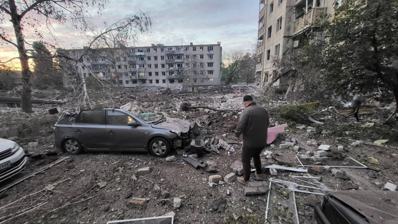 Массированный обстрел Кременчуга и волны баллистики на Киев: все о ночной атаке на Украину